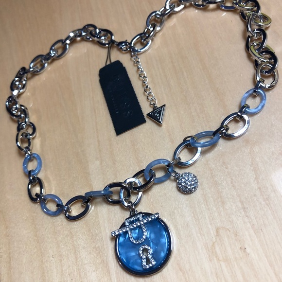 Guess necklace - Picture 1 of 7